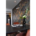 STILIZÁLT DZSUNGELMOTÍVUMOS MAJMOS LUXUSTAPÉTA BARNA OKKER SZÍNBEN