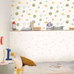 VILÁGŰR MINTÁS GYEREK TAPÉTA, FEHÉR ALAPON ARANY HATÁSÚ MINTA