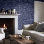 ROMANTIKUS TAPÉTA APRÓ VIRÁGOKKAL SÖTÉTKÉK ALAPON