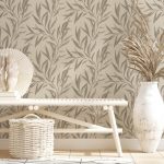 TEXTIL HATÁSÚ VINYL TAPÉTA TAUPE GYÖNGYHÁZFÉNYŰ LEVELEKKEL BÉZS ALAPON
